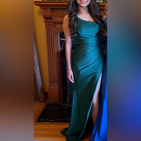 Sherri Hill 54852 in emerald - Picture 4 of 5